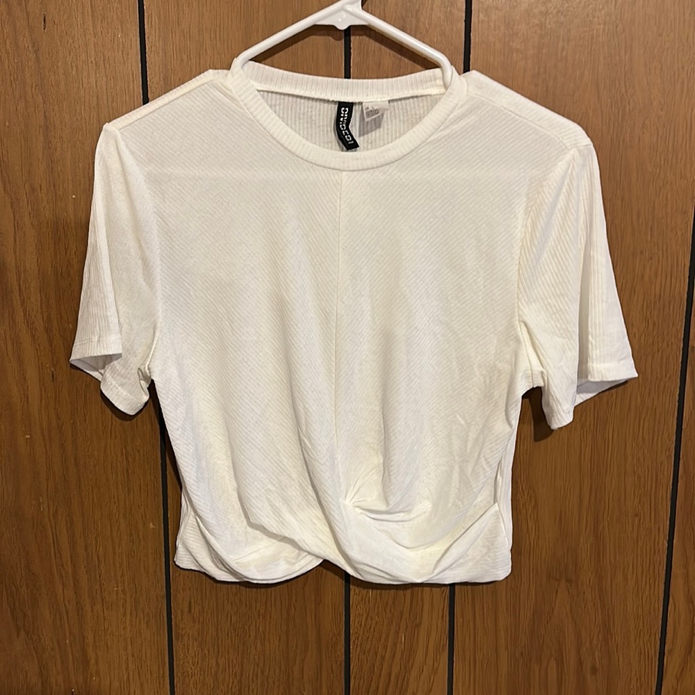 H&M Divided Crop Twist Shirt